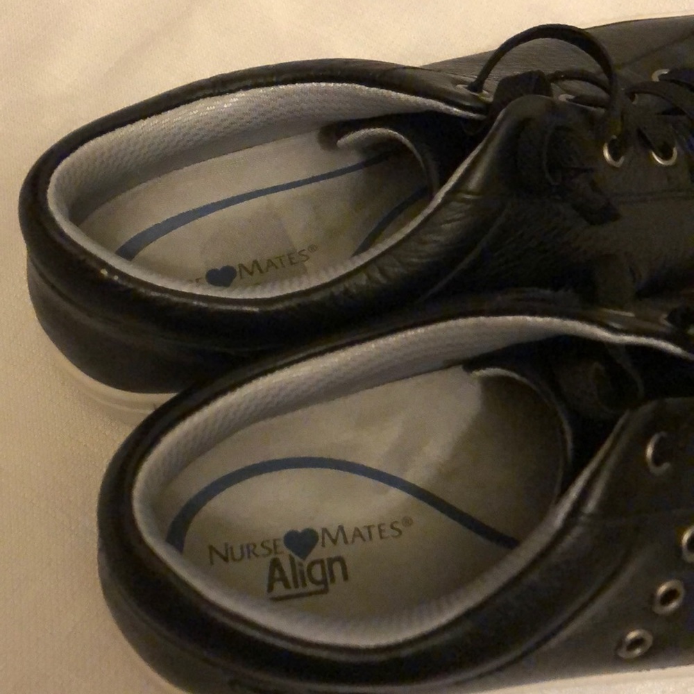 Nurse Mates Align Woman’s Black Leather Shoes - Picture 3 of 4